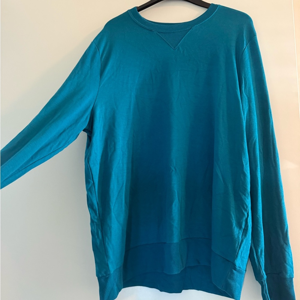 NWT beyond yoga Teal Long Sleeve Top